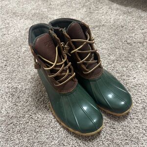 Sperry Green and Brown Lace-Up Boots